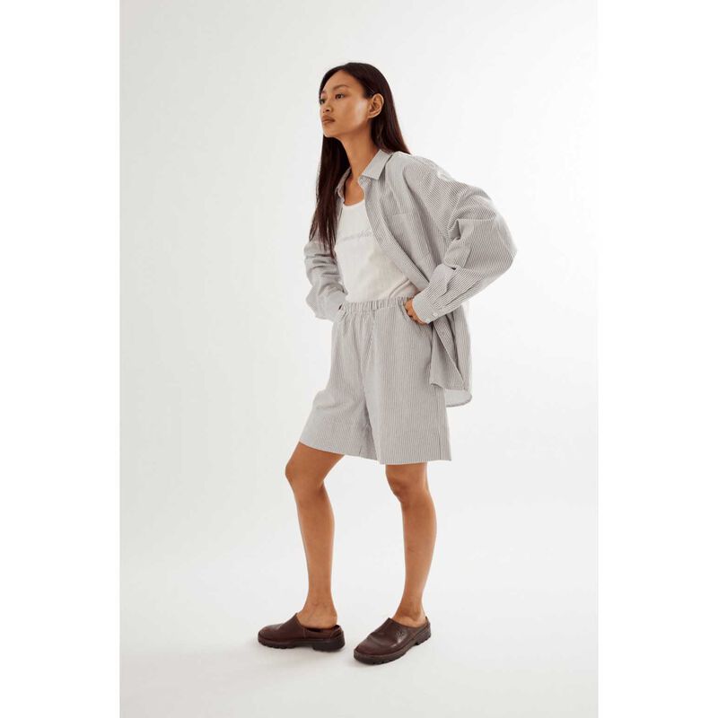 COMMONPLACE ESSENTIALS Beech Cottage Shorts image number 3